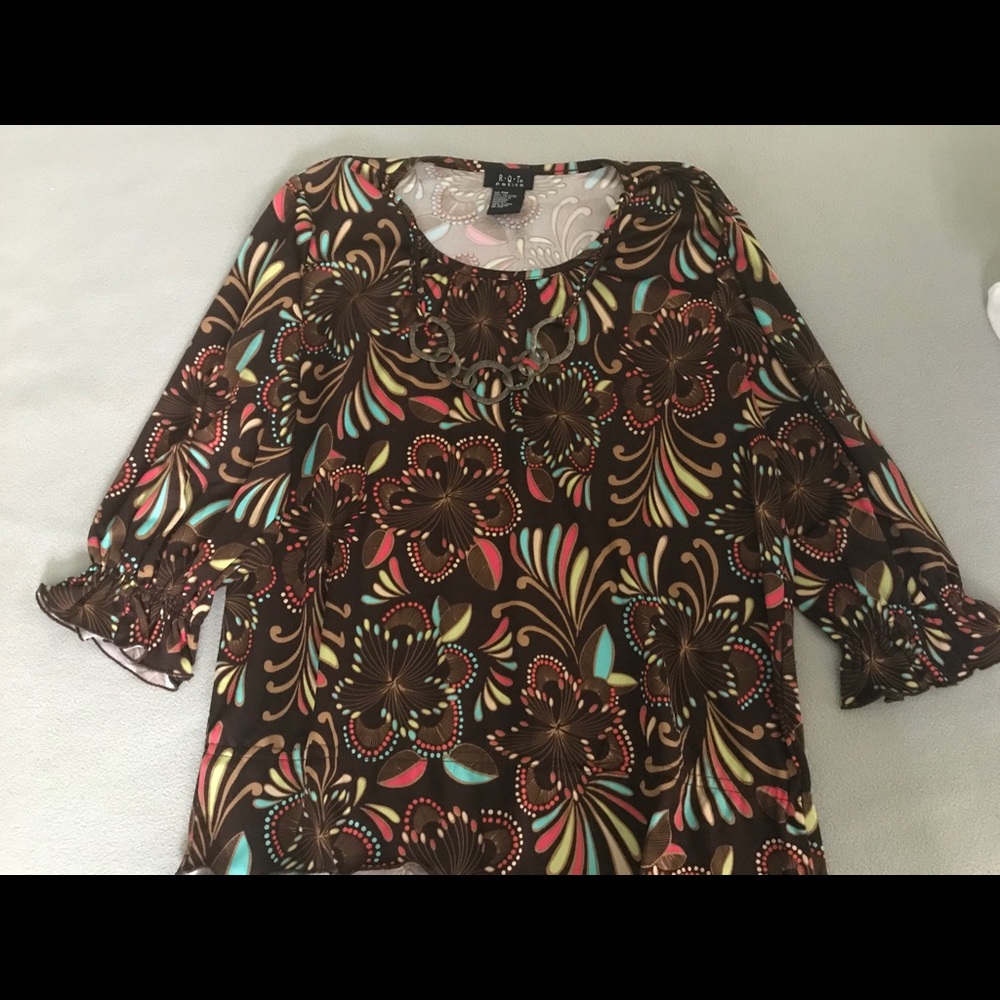 Women’s top￼